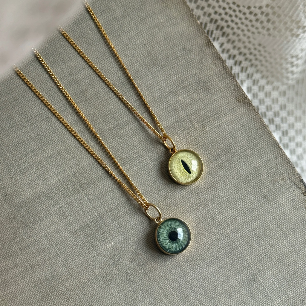 Elegant custom cat eye necklace showcasing exquisite craftsmanship and unique design for personalized jewelry lovers.